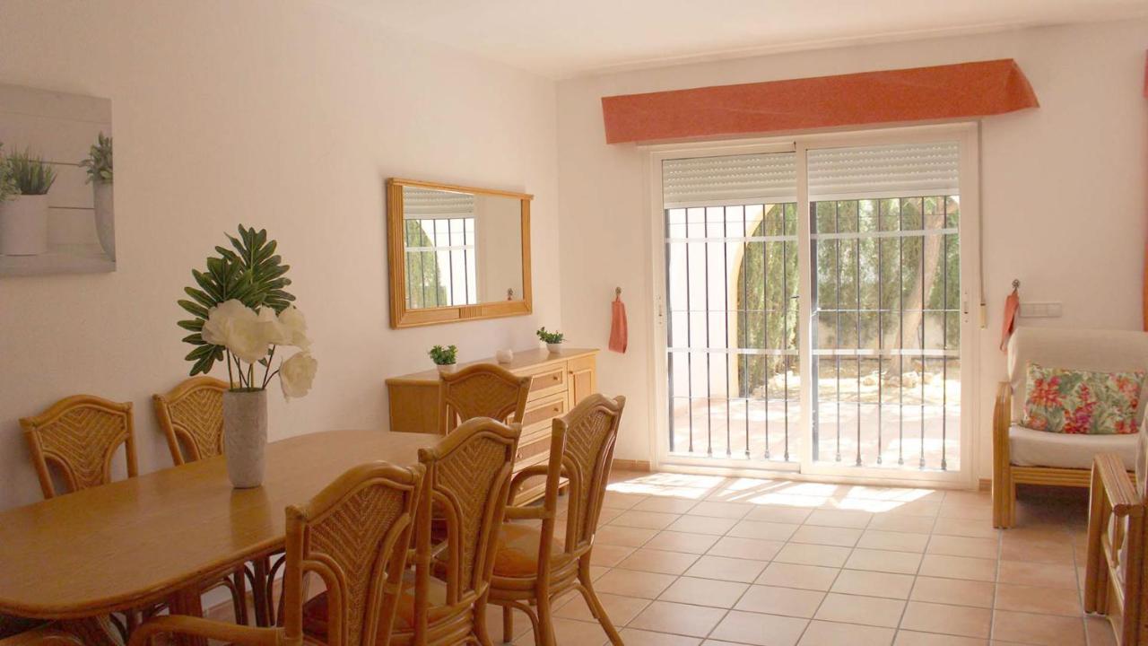 Bungalows Puerta Del Sol Unitursa カルプ エクステリア 写真